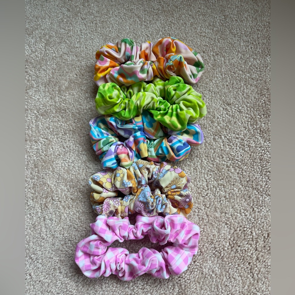 Blackbough bikini scrunchies